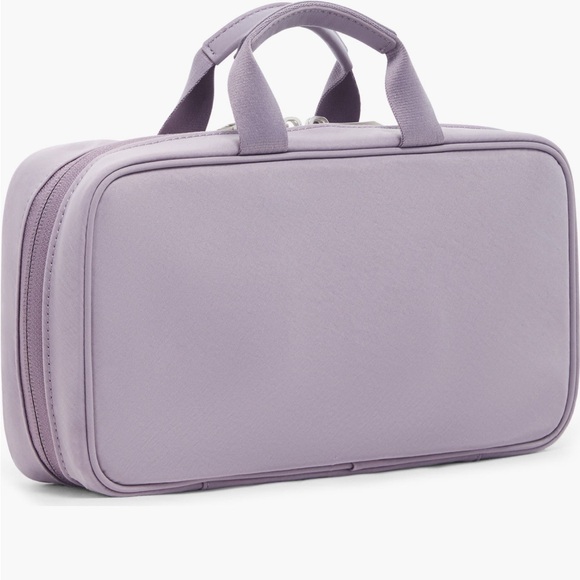 TUMI Voyageur Small Madeline Cosmetic/ Toiletry Case in Lavender NWT - Picture 2 of 5